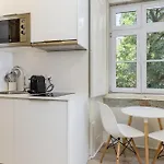 Metropolitan Living - Janelas Verdes *