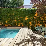 Metropolitan Living - Janelas Verdes