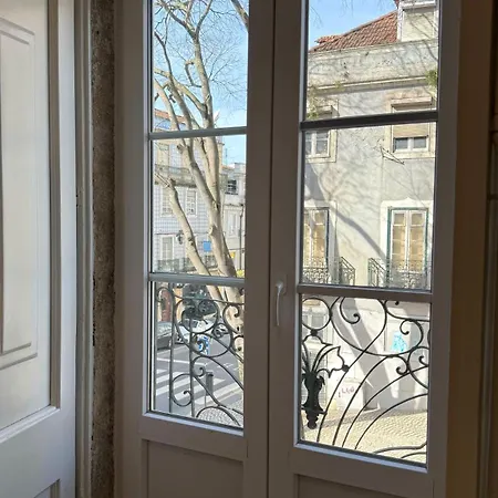 Apartment Metropolitan Living - Janelas Verdes Lissabon
