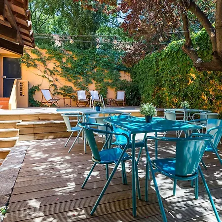 Metropolitan Living - Janelas Verdes Лиссабон