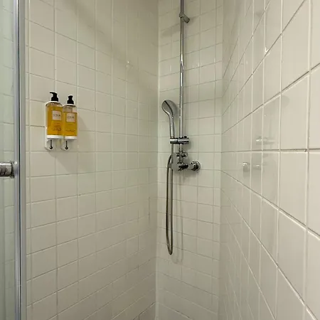 Metropolitan Living - Janelas Verdes *