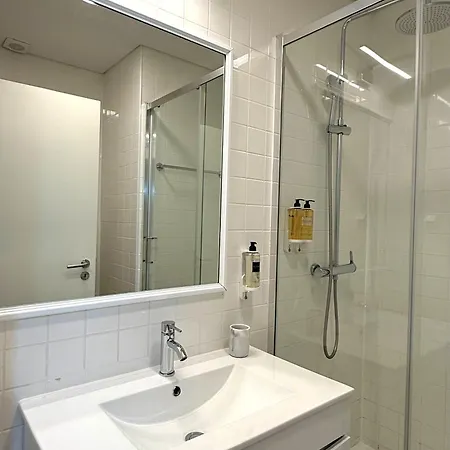 Metropolitan Living - Janelas Verdes Лиссабон