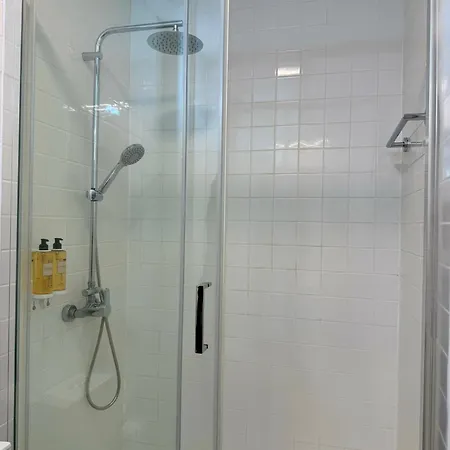 Metropolitan Living - Janelas Verdes * Lisboa