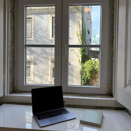 Metropolitan Living - Janelas Verdes Лиссабон