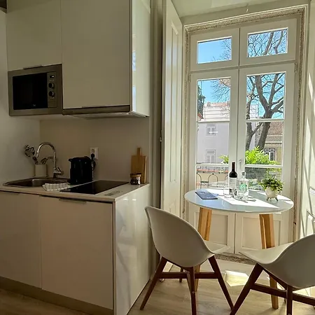 Апартаменты Metropolitan Living - Janelas Verdes Лиссабон