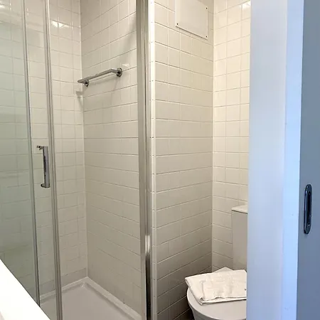 Metropolitan Living - Janelas Verdes * Лиссабон