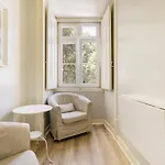 Apartament Metropolitan Living - Janelas Verdes