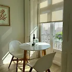 Apartament Metropolitan Living - Janelas Verdes *