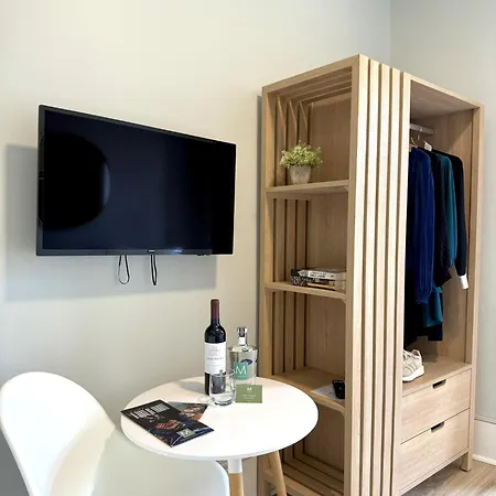 Apartment Metropolitan Living - Janelas Verdes Lissabon